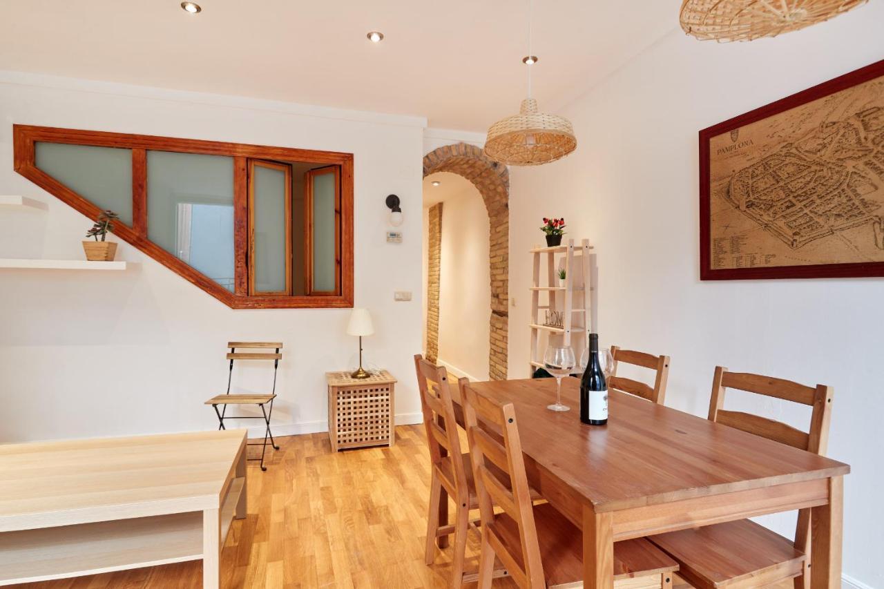 Tuapartamento Centro Estafeta Deluxe Apartment Pamplona Luaran gambar