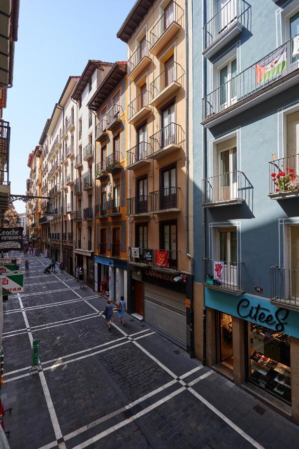 Tuapartamento Centro Estafeta Deluxe Apartment Pamplona Luaran gambar