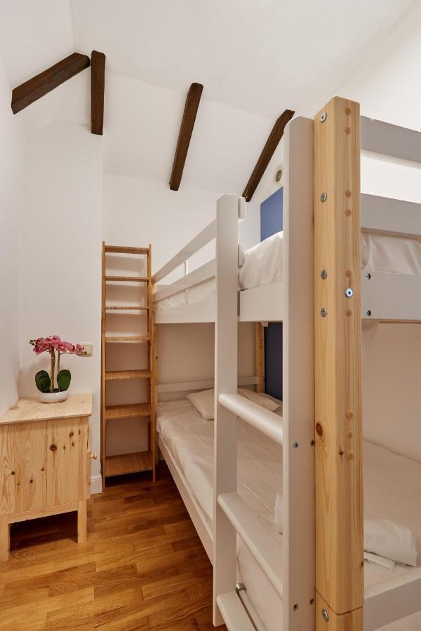 Tuapartamento Centro Estafeta Deluxe Apartment Pamplona Luaran gambar