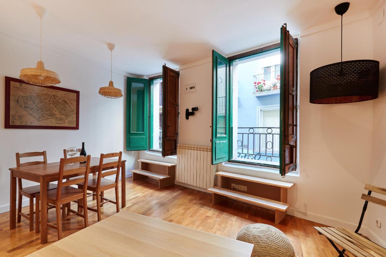 Tuapartamento Centro Estafeta Deluxe Apartment Pamplona Luaran gambar