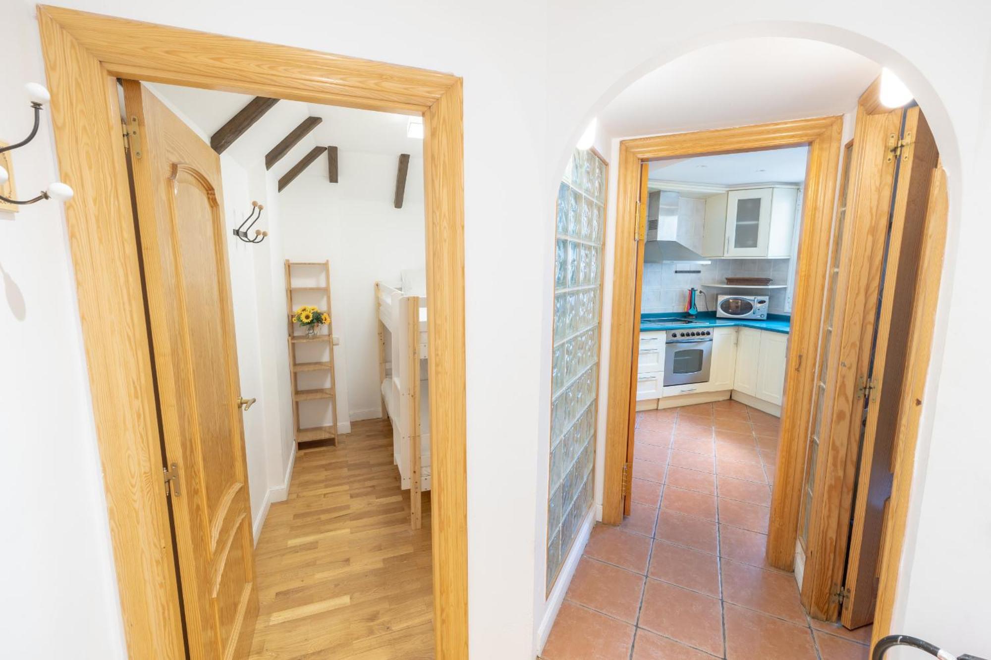 Tuapartamento Centro Estafeta Deluxe Apartment Pamplona Luaran gambar