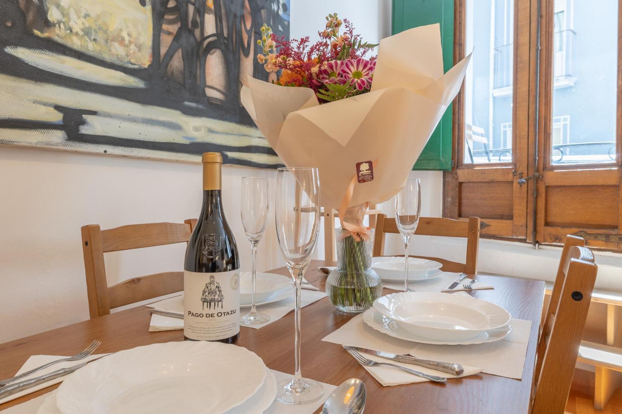 Tuapartamento Centro Estafeta Deluxe Apartment Pamplona Luaran gambar