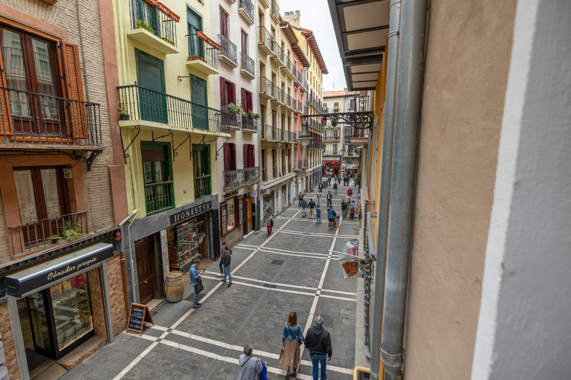 Tuapartamento Centro Estafeta Deluxe Apartment Pamplona Luaran gambar